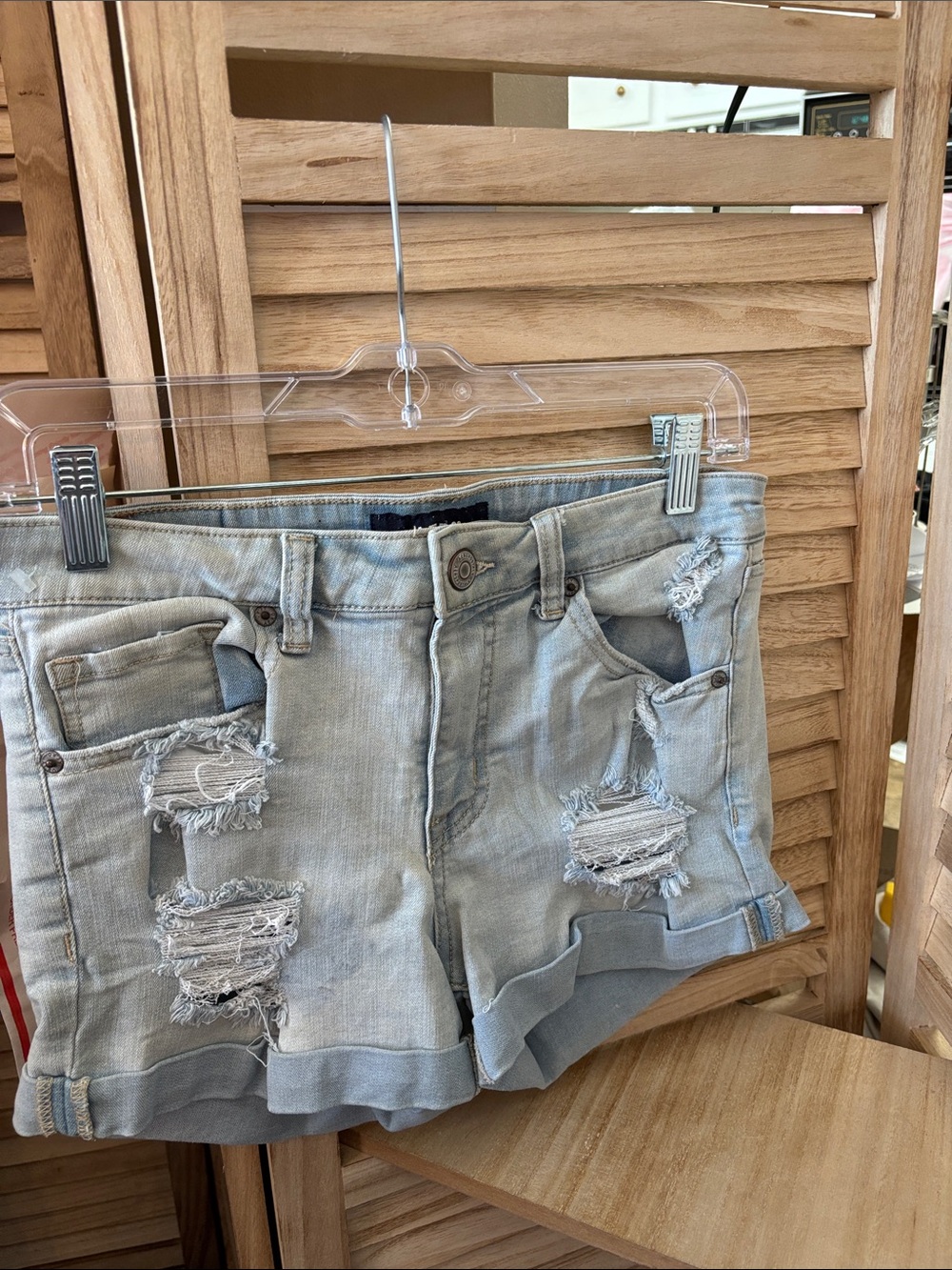 Aeropostale Light Wash Distressed Denim Shorts - Women 8